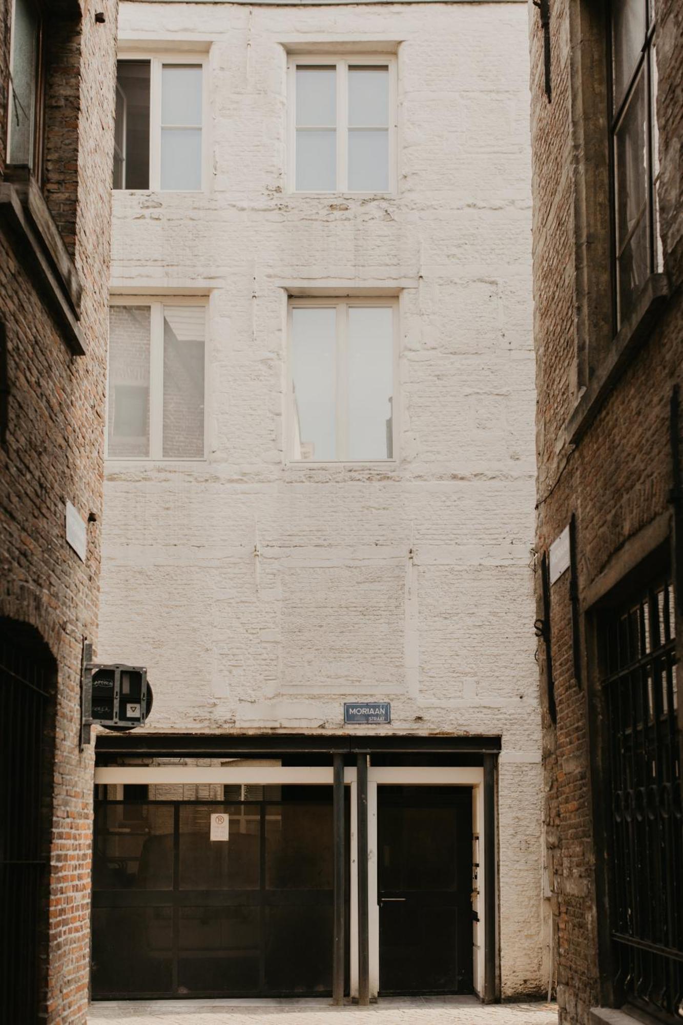 Blue Bird Residence Suite Moriaan Antwerp Exterior photo